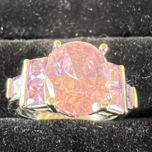 Sterling Silver ring - Picture 1 of 3